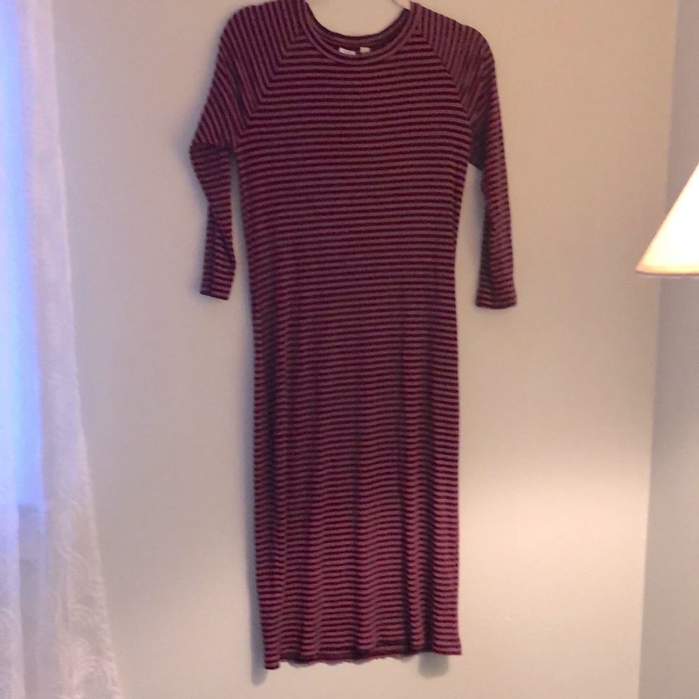 Ribbed midi dress